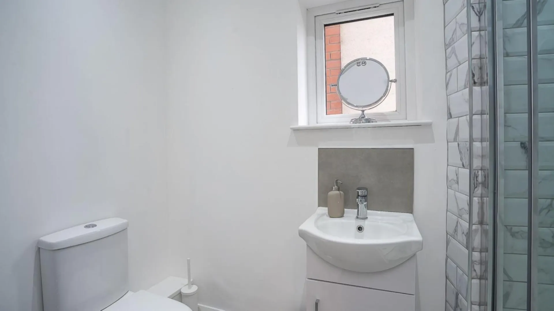 Luxury Central 4 Bdr House By Belfast City Breaks