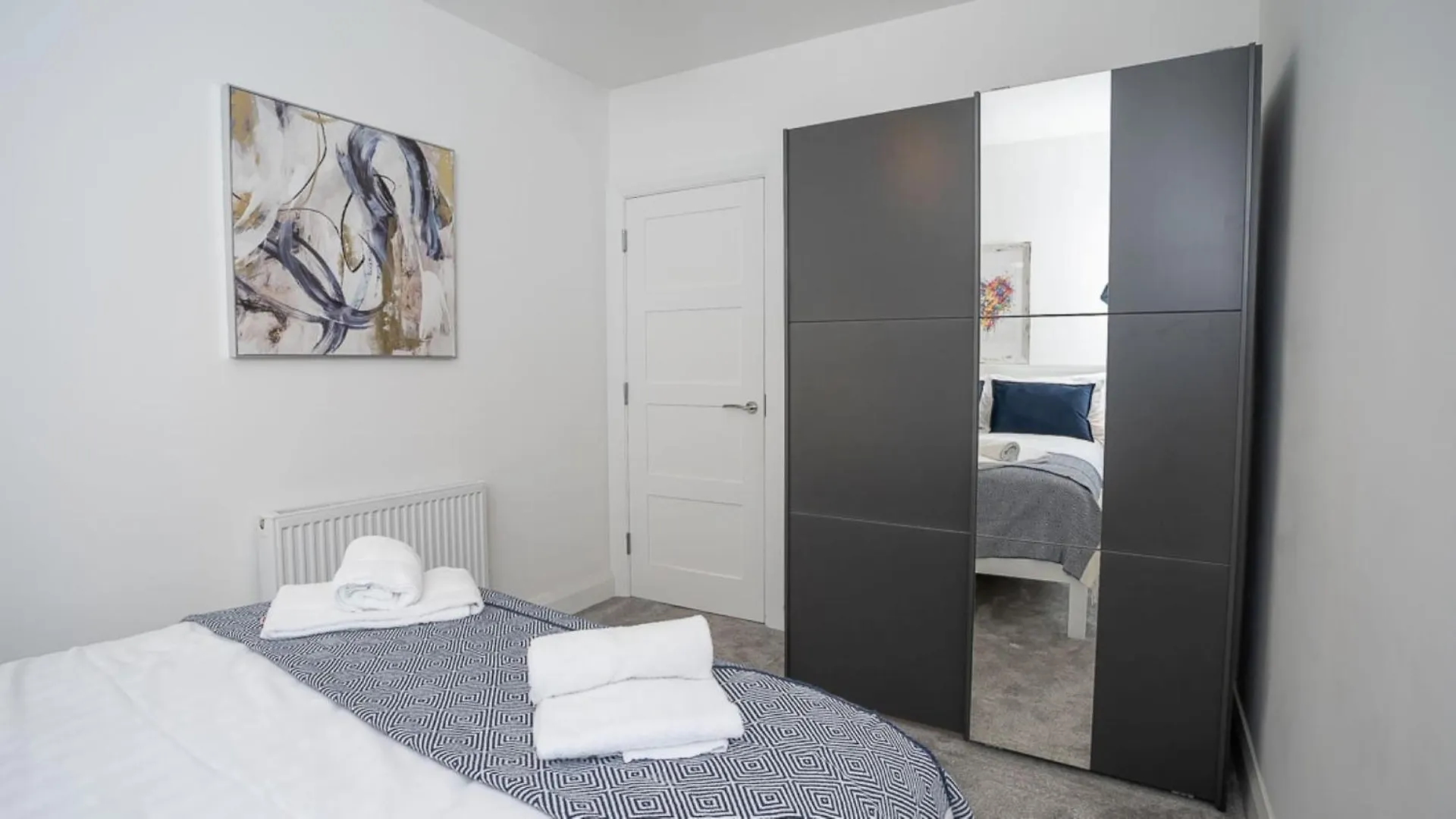 Luxury Central 4 Bdr House By Belfast City Breaks 0*,  Reino Unido